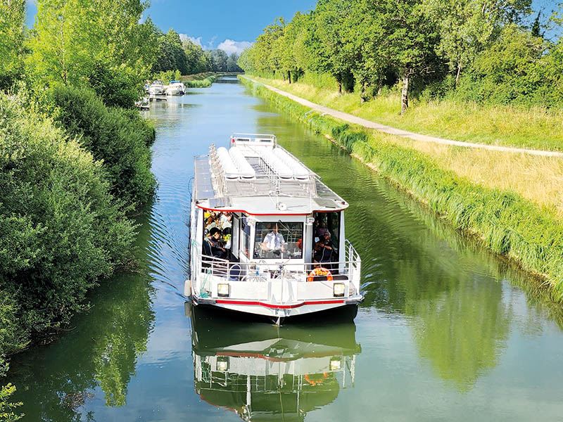 Croisières sur la Saône 2025 à bord de l'Audacieux Croisières sur la Saône 2025 à bord de l'Audacieux